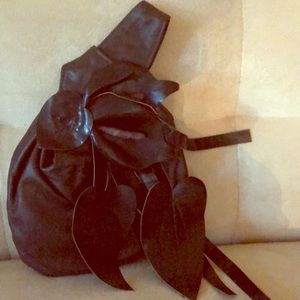 Small leather purse handcrafted in Brazil